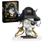 Mesiondy Pirate Skull Building Set – 1,176 PCS Captain Model with Hat, Eye Patch & Dual Swords – 11.8 Inch Home Decor Display for Collectors