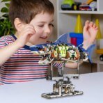 Mesiondy Mechanical Half-Cut Shark Building Set   – 687 PCS, Hand-Cranked Moving Action, 9" Tall STEM Toy for Kids & Adults ⚙️ - Image 4